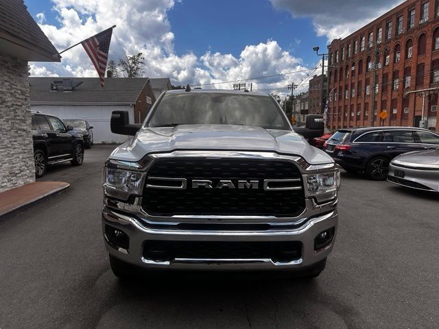 Used 2024 RAM 3500 Big Horn AWD/4WD image 2