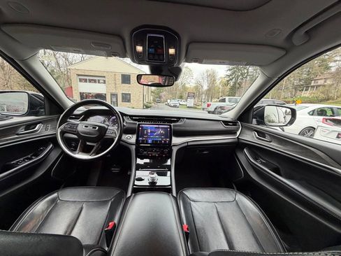 Used 2021 Jeep Grand Cherokee L Limited AWD/4WD image 24