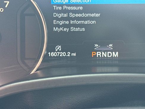 Used 2017 Ford F150 Platinum w/ Equipment Group 701A Luxury image 24