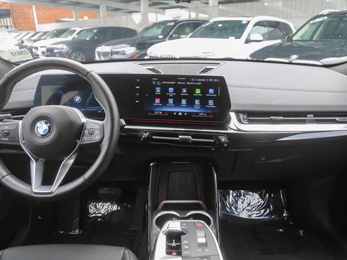 Used 2025 BMW X2 xDrive28i w/ Convenience Package image 9