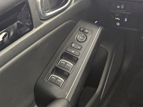 Used 2023 Honda Civic Touring image 17