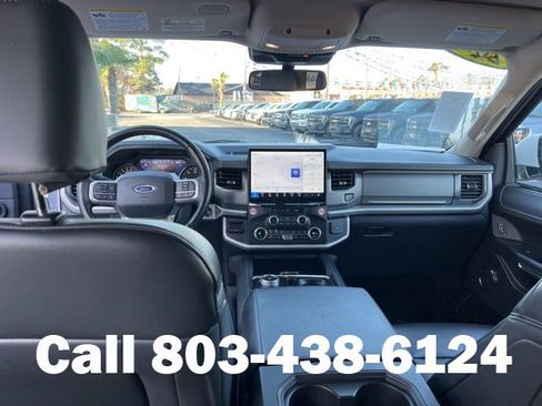 Used 2024 Ford Expedition Max XLT image 15