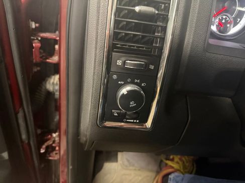 Used 2018 RAM 2500 Big Horn w/ Sport Appearance Group image 16