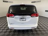 Used 2017 Chrysler Pacifica Touring image 5