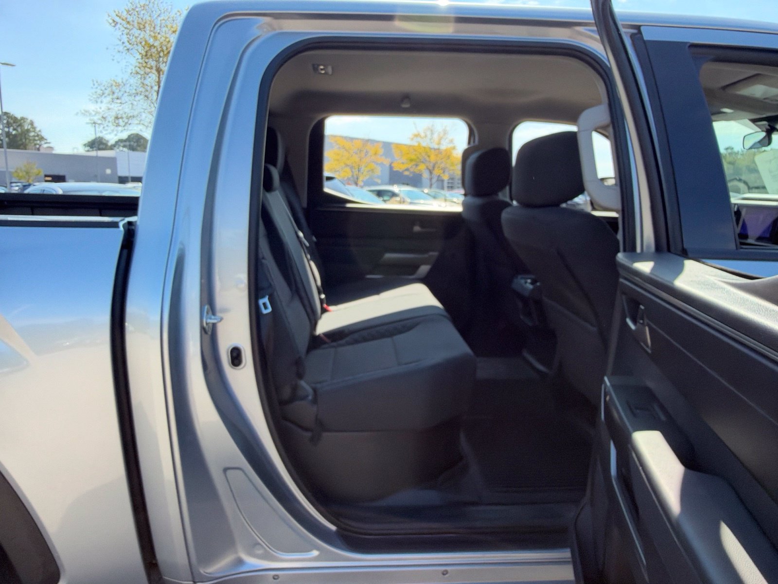 Used 2023 Toyota Tundra SR5 w/ SR5 Convenience Package AWD/4WD image 29