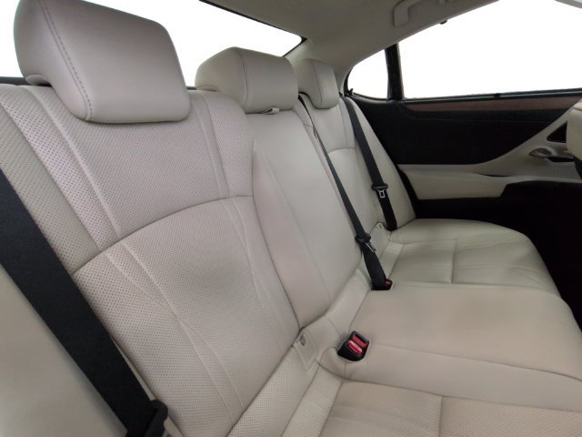 Used 2025 Lexus ES 350 Ultra Luxury w/ Accessory Package (Z2) FWD image 25