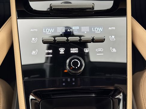 Used 2026 Porsche Cayenne image 19