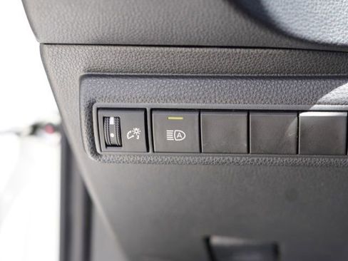 Used 2023 Toyota Corolla LE FWD image 17