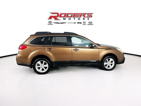 Used 2013 Subaru Outback 2.5i Premium image 8
