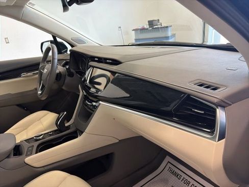 Used 2024 Cadillac XT6 Premium Luxury w/ LPO, Floor Liner Package AWD/4WD image 41
