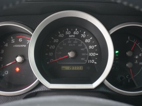 Used 2006 Toyota 4Runner SR5 RWD image 18