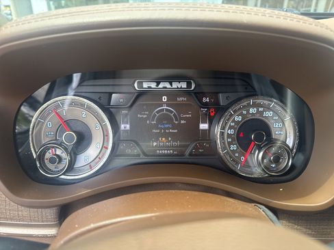 Used 2022 RAM 3500 Limited image 12