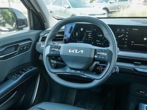 New 2026 Kia EV9 Wind image 17