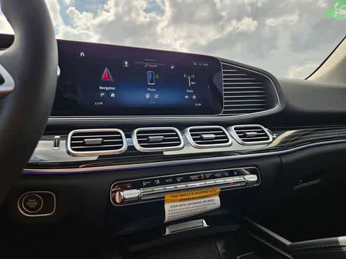 Used 2026 Mercedes-Benz GLE 450e 4MATIC image 28