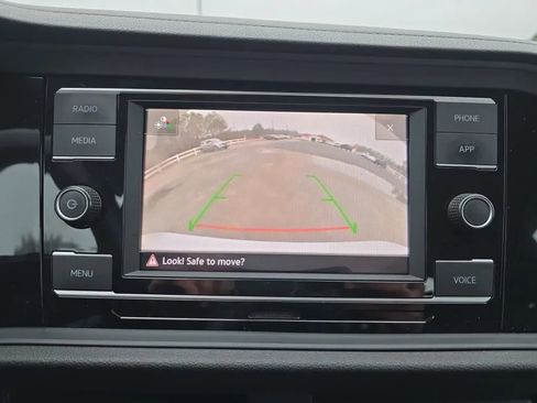 Used 2023 Volkswagen Jetta SE image 27