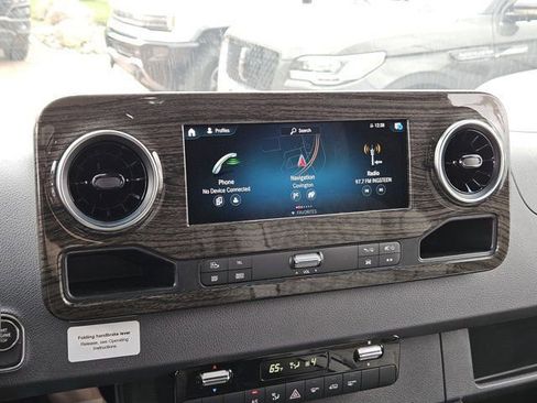 New 2024 Mercedes-Benz Sprinter 3500 image 25