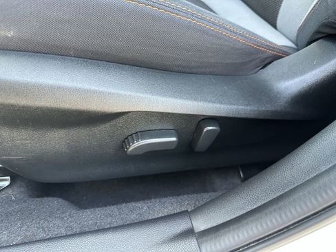 Used 2023 Subaru Crosstrek 2.0i Premium image 16