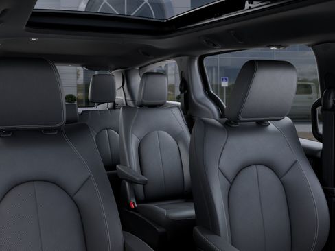New 2027 Chrysler Pacifica Select AWD/4WD image 52