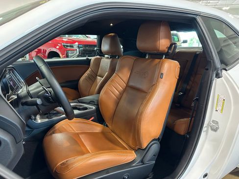Used 2022 Dodge Challenger SRT Hellcat RWD image 17