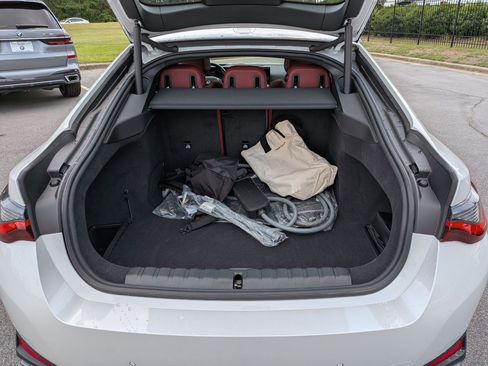 Certified 2023 BMW i4 eDrive40 w/ Premium Package RWD image 33