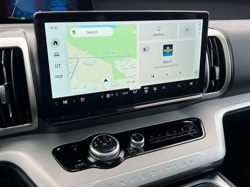 Certified 2025 Ford Expedition Max Active image 9