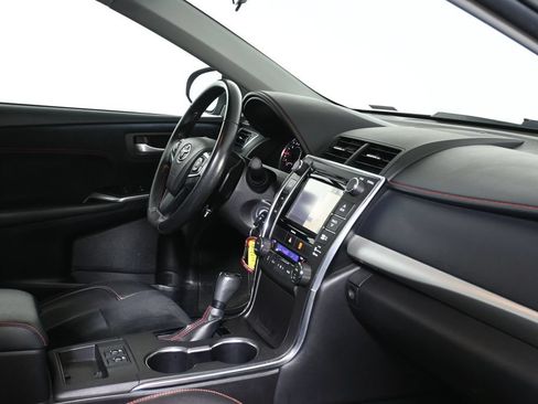 Used 2016 Toyota Camry XSE w/ Moonroof Package FWD image 8