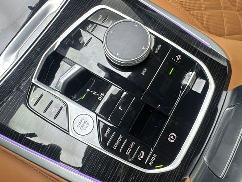 Used 2024 BMW X7 xDrive40i w/ M Sport Package image 74