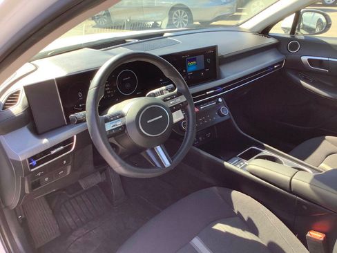 Used 2025 Hyundai Sonata SEL FWD image 29