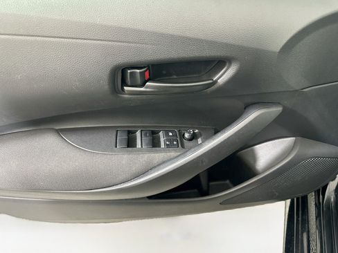 Used 2025 Toyota Corolla LE FWD image 15