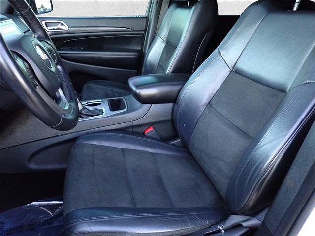 Used 2019 Jeep Grand Cherokee Altitude AWD/4WD image 9