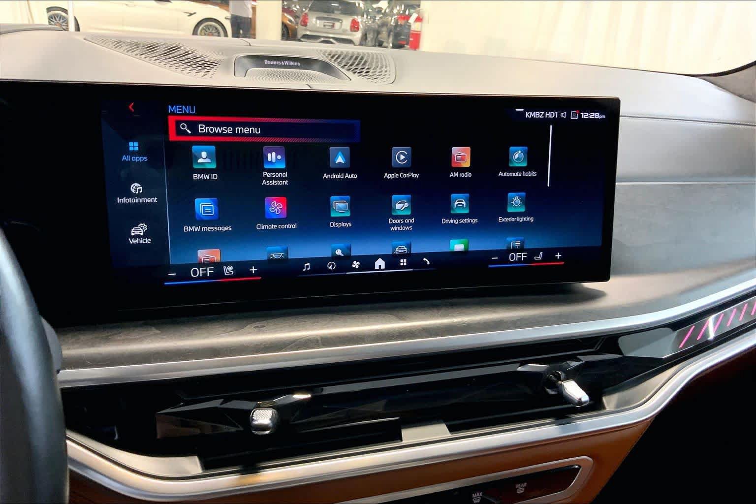 Used 2025 BMW X7 M60i AWD/4WD image 35