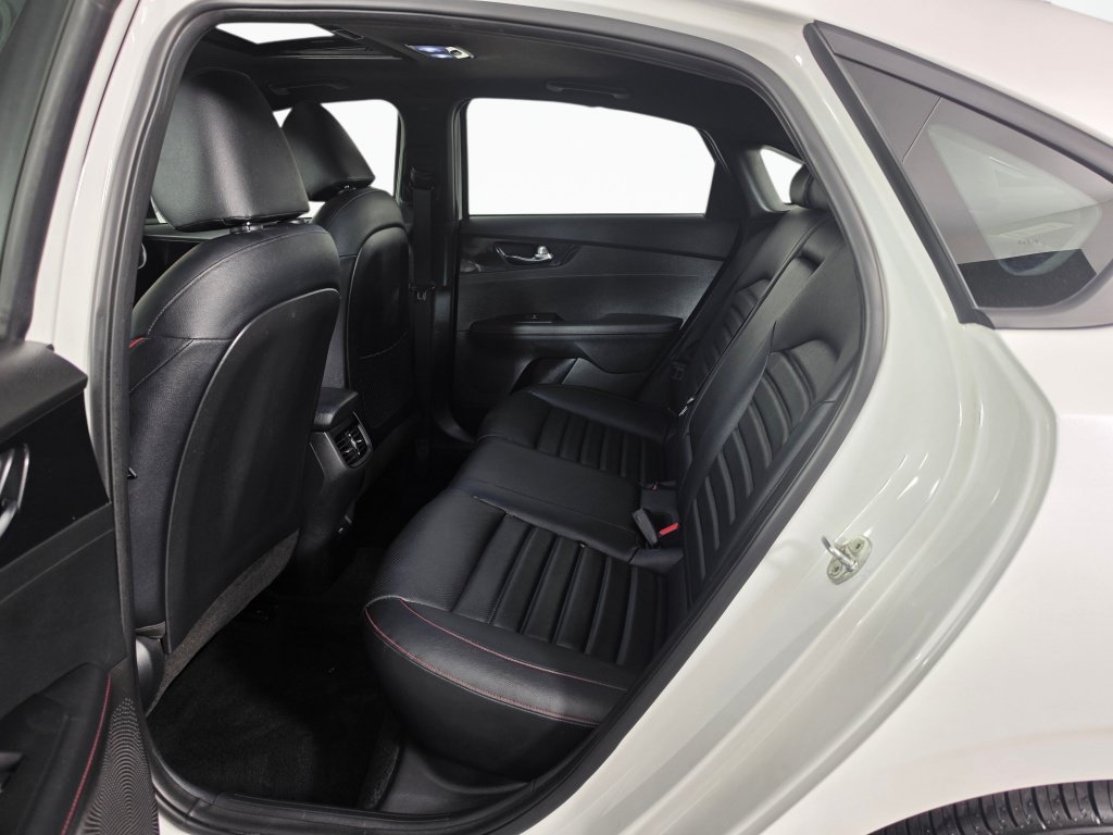 Used 2023 Kia Forte GT FWD image 33