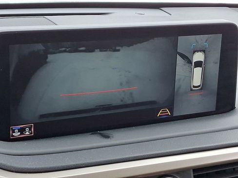 Used 2022 Lexus RX 350L Premium w/ Premium Package image 24