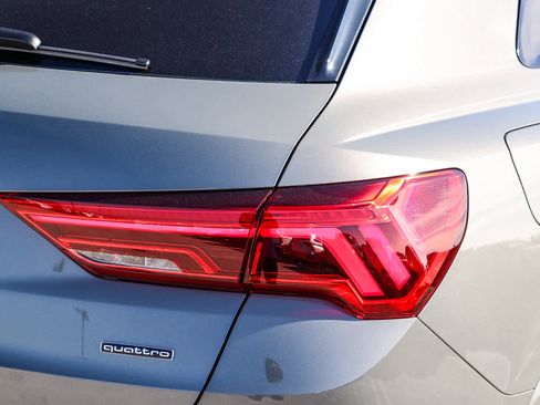 New 2025 Audi Q3 2.0T Premium image 10