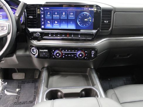 Used 2025 Chevrolet Silverado 2500 LTZ w/ Z71 Chrome Sport Edition image 25