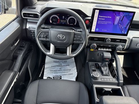 Used 2026 Toyota Tacoma TRD Off-Road w/ TRD Off Road Upgrade Package AWD/4WD image 15
