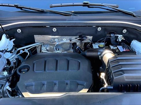 Used 2024 Volkswagen Atlas SE image 21