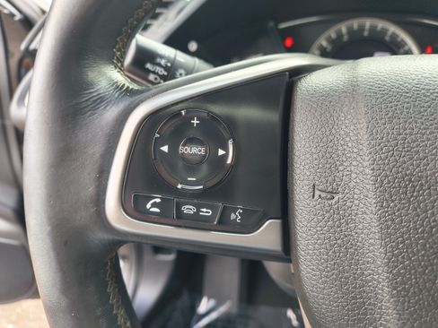 Used 2018 Honda Civic Sport image 29