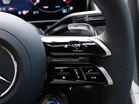 New 2025 Mercedes-Benz GLC 43 AMG 4MATIC image 36