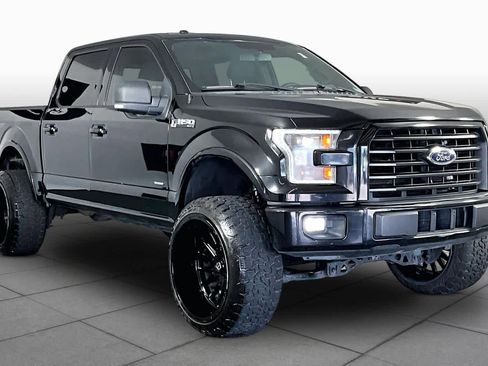 Used 2016 Ford F150 XLT w/ Equipment Group 302A Luxury RWD image 3
