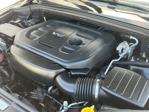 Used 2018 Dodge Durango SXT AWD/4WD image 35