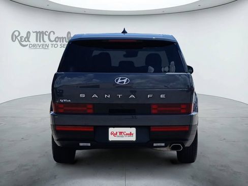 Used 2025 Hyundai Santa Fe SE FWD image 4