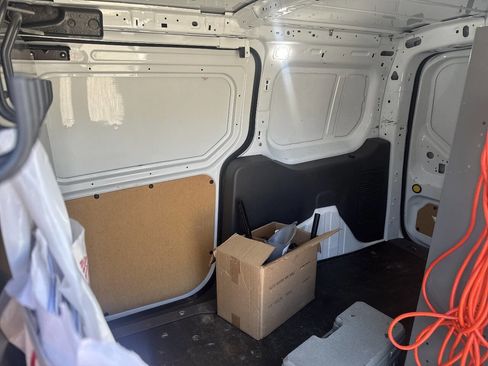 Used 2020 Ford Transit Connect XL FWD image 15
