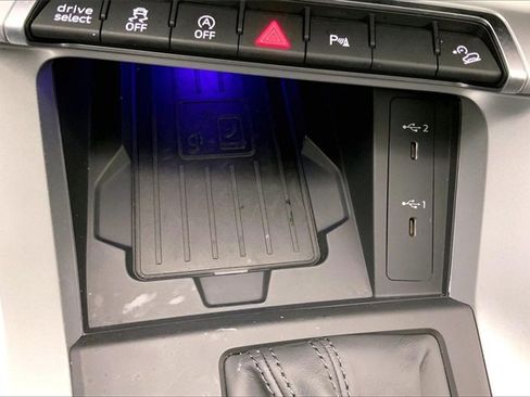 Certified 2025 Audi Q3 2.0T Premium Plus w/ Premium Plus Package image 33