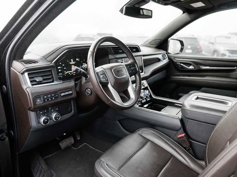 Used 2022 GMC Yukon Denali image 5
