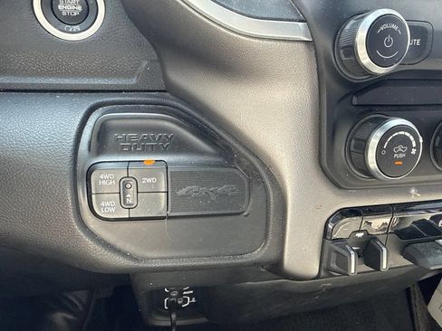 Used 2022 RAM 2500 Big Horn AWD/4WD image 13