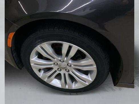 Used 2016 Chrysler 200 Limited w/ Convenience Group FWD image 19
