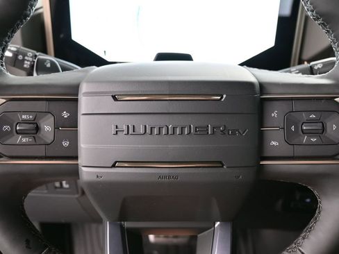 New 2025 GMC Hummer EV 2X w/ LPO, Sport Package image 32