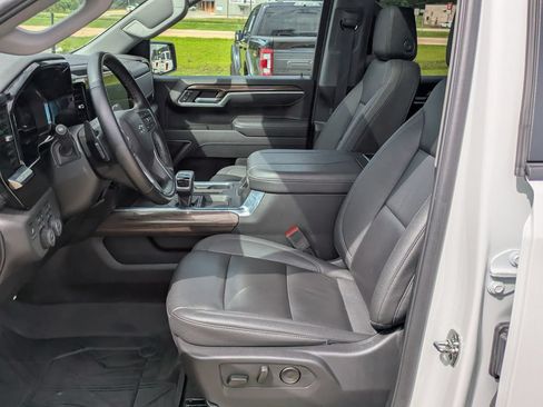 Used 2025 Chevrolet Silverado 1500 RST w/ RST All Star Premium Package AWD/4WD image 8