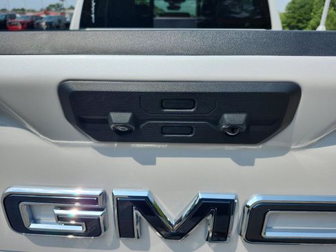 Used 2025 GMC Sierra 1500 Denali Ultimate AWD/4WD image 13